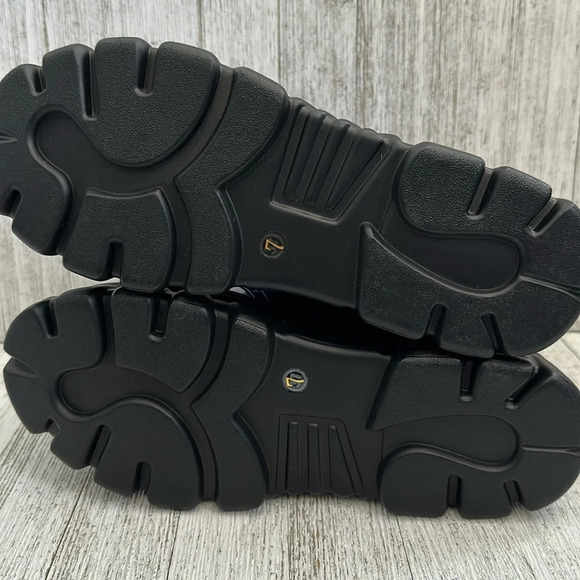 NWOT Current Mood gravity trip metallic holo blue sneakers - Picture 4 of 7